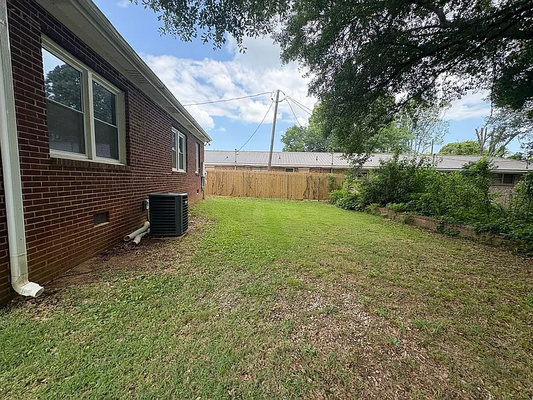 21 Fortner Ave — Photo 12