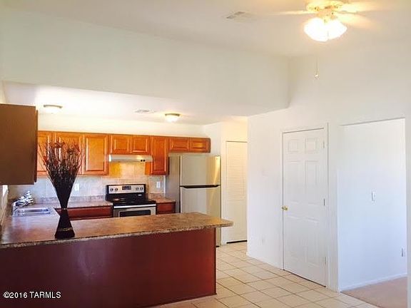 5th image of 7043 N Northlight Dr