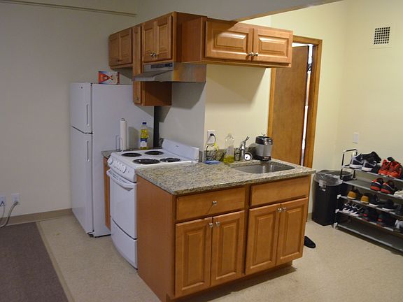 5th image of 1050 Hancock St APT C6