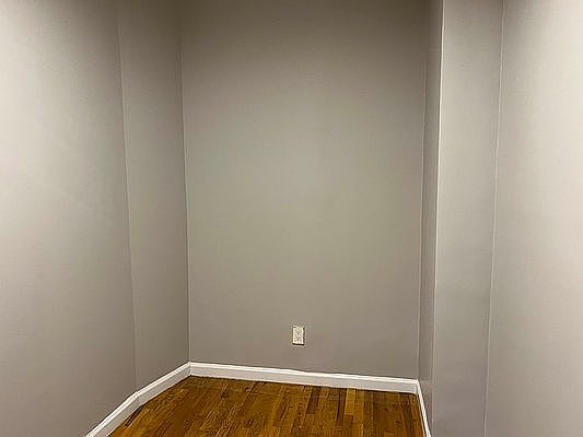 4th image of 112 E 103rd St APT 9