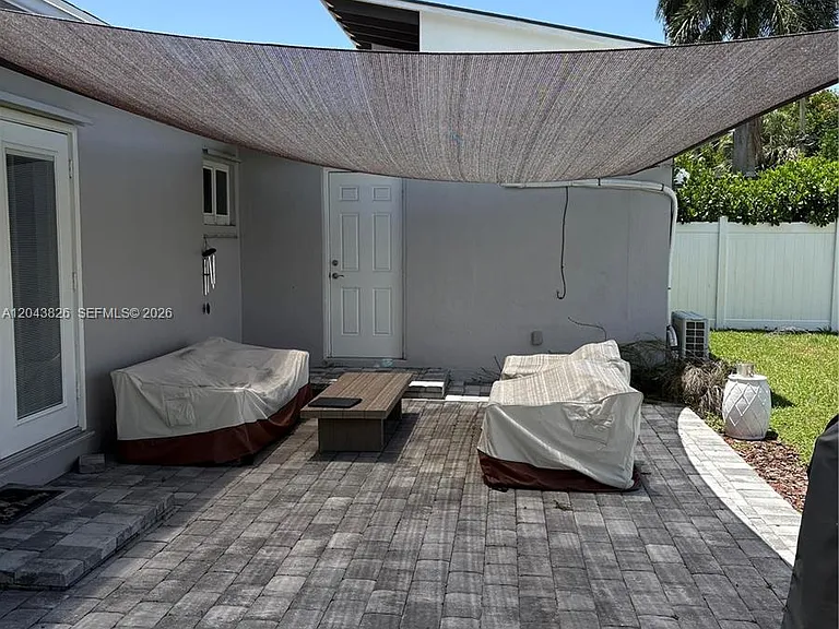 3397 NE 20th Ave — Photo 27