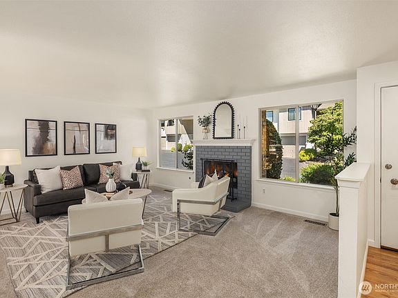 4th image of 11419 105 Place NE #H28