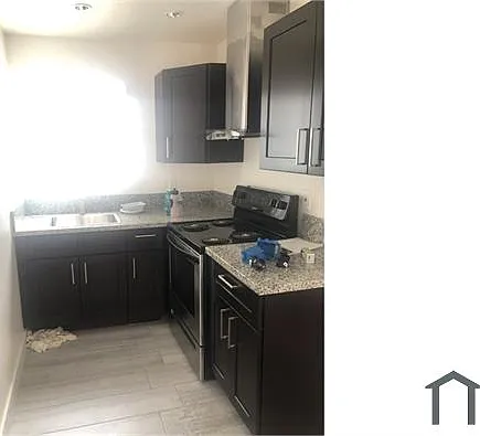1005 E Clark Ave — Photo 17