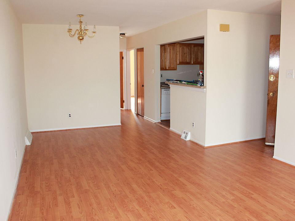 1st image of 10017 Northeast Ave