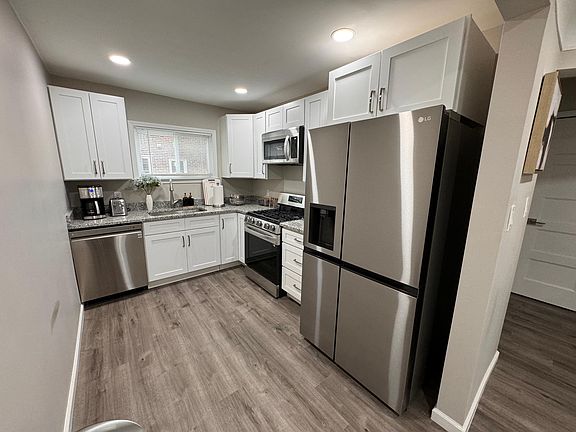 4th image of 1609 Catalpa Dr