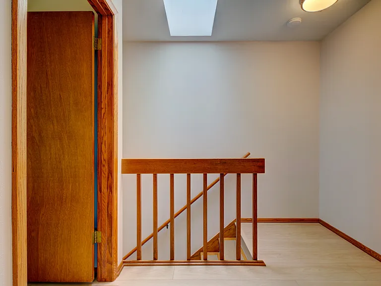 S79W17090 Pamela Ct — Photo 26