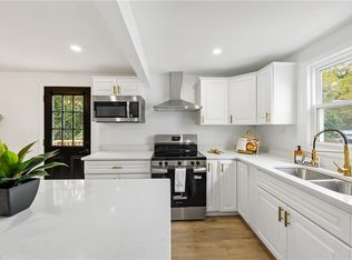 210 Astrid St, Smithfield, VA 23430