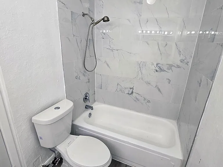 3904 Coronation Ct #402 — Photo 39