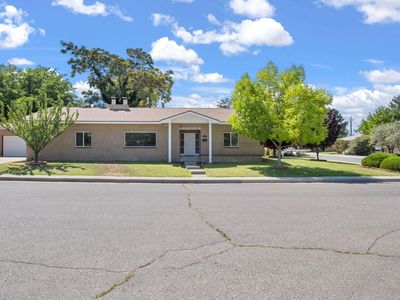 1215 Solano Dr NE, Albuquerque, NM, 87110