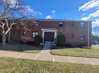 65 Arcadia Rd APT G, Hackensack, NJ 07601