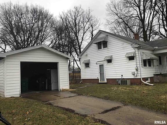 2nd image of 2112 N Central Ave