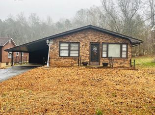 318 Cedarbrook Dr, Danville, VA 24541