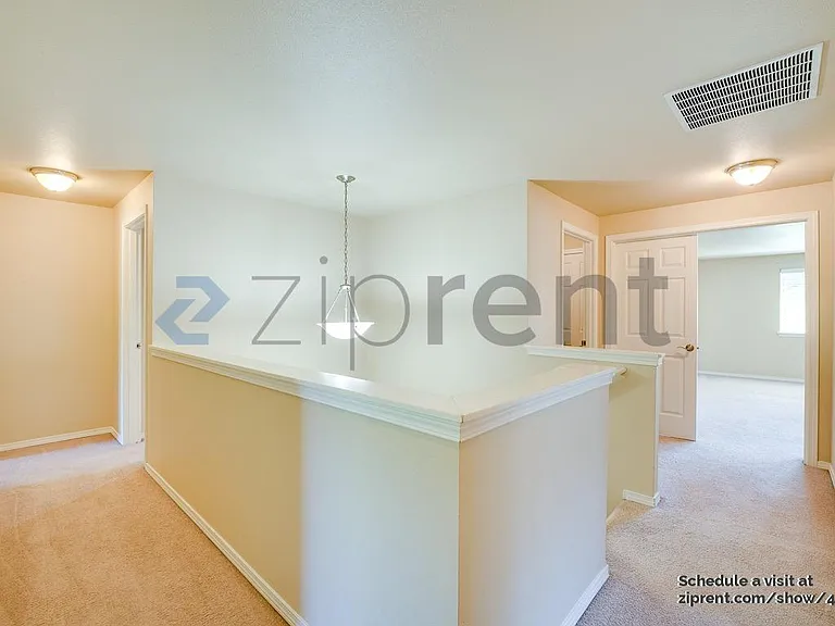 2344 Pleasanton Ct SE — Photo 14
