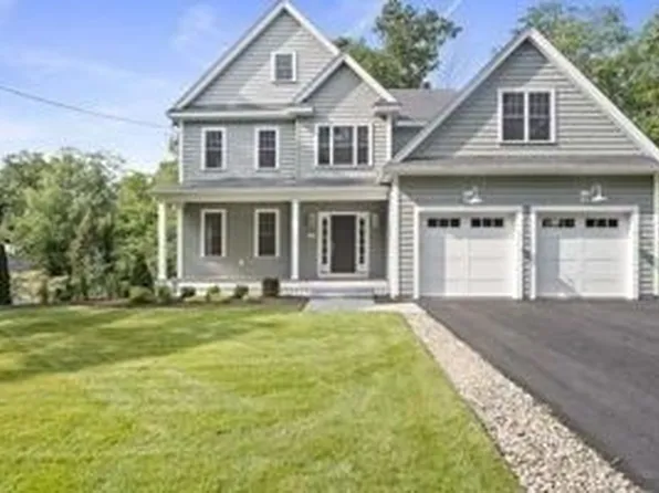 220 Mill St, Burlington, MA 01803
