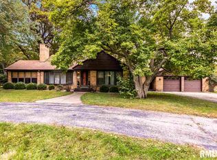10829 N Oak Lynn Dr, Peoria, IL 61615