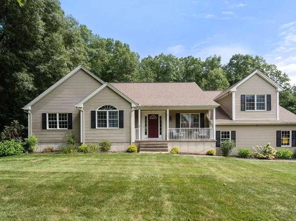 75 Hillcrest Cir, Westfield, MA 01085