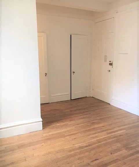 170 W 74th St #708 — Photo 3