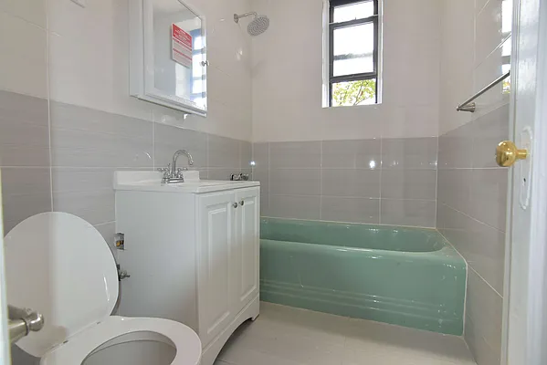 Rented by Zuz Realty | media 14
