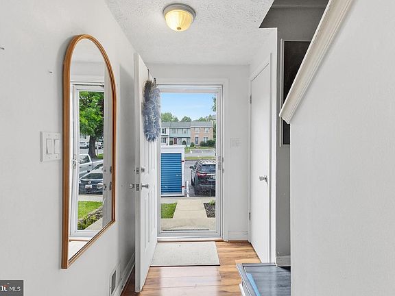 2nd image of 1472 Dockside Ct