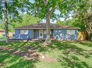 213 Newman Rd, La Marque, TX 77568