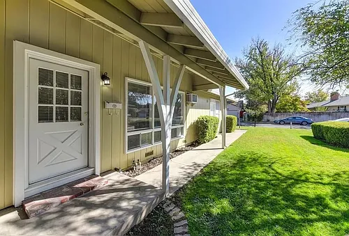 3621 Cody Way Photo 1