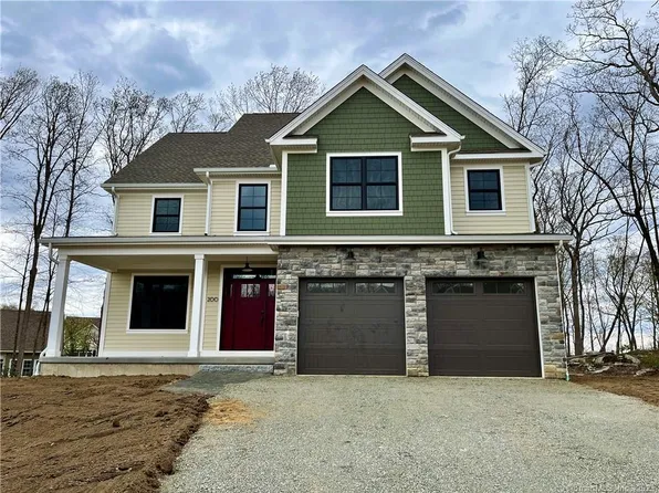 200 Edgewater Circle, East Hampton, CT 06424