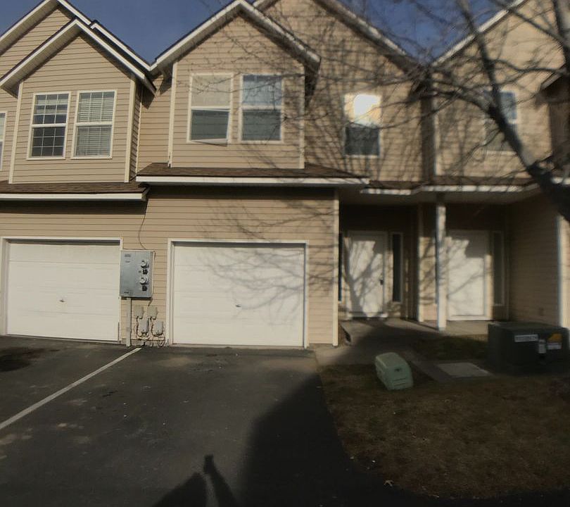 1st image of 2002 SW Canyon Dr #13