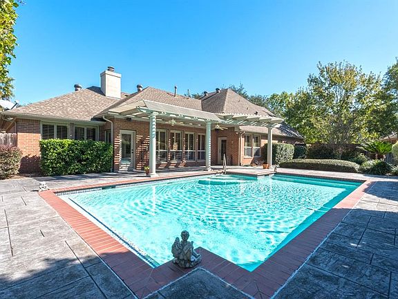 3rd image of 13838 Aspen Cove Dr