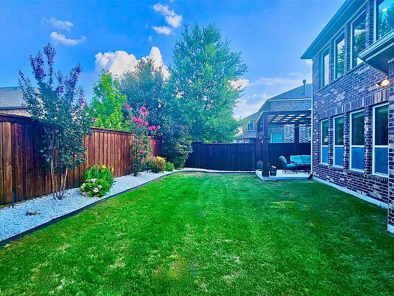 7324 Clementine Dr — Photo 39