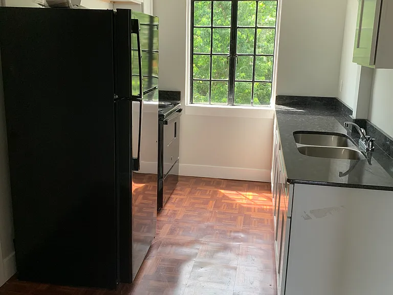700 Chalfonte Pl #23 — Photo 1