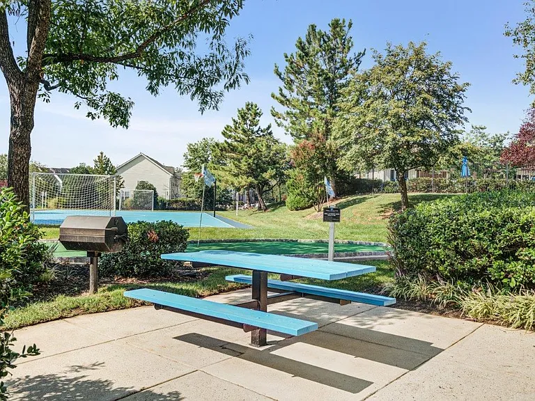 Village at Potomac Falls Apartment Homes — Photo 30