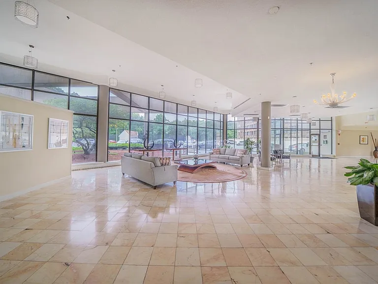 250 Hammond Pond Pkwy #1203N — Photo 3
