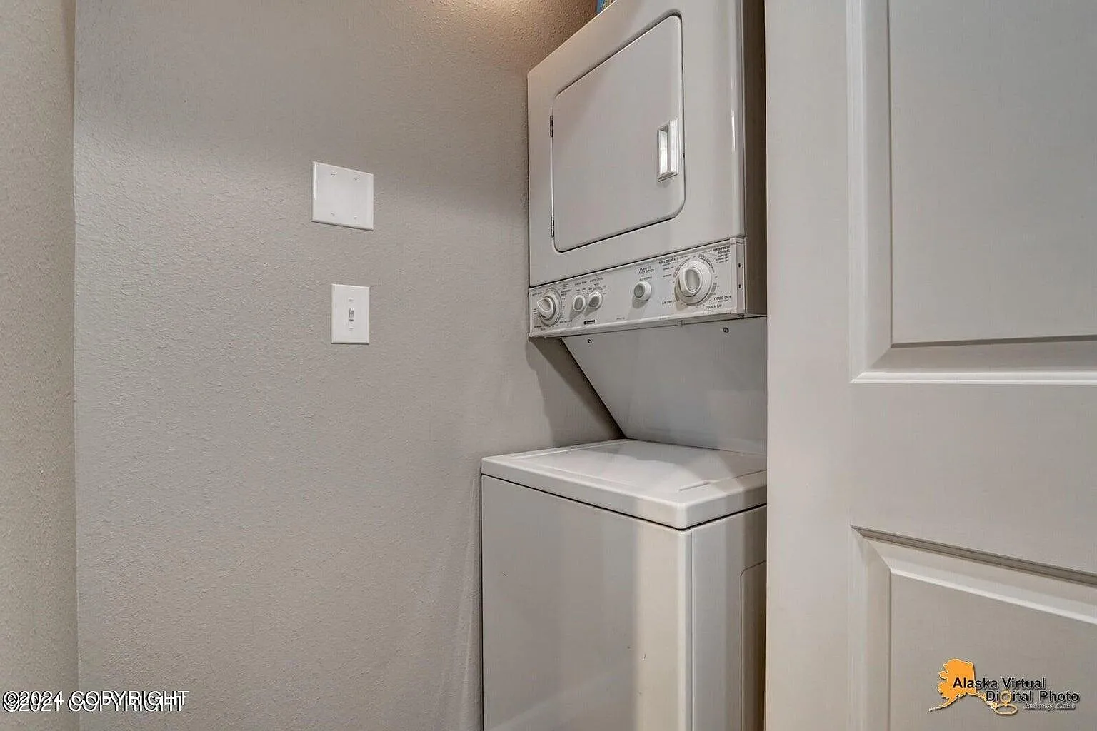 1 bed, 1000 sqft, $3,000 — Photo 3