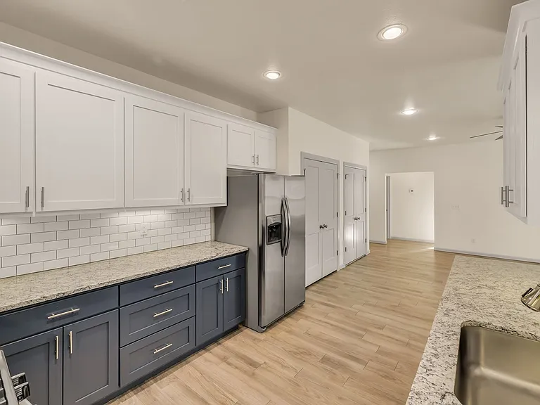 3503 E 21st St #3505 — Photo 8