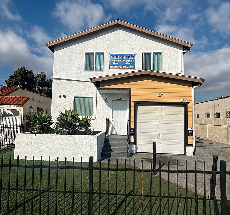 1st image of 1029 W 65th Pl