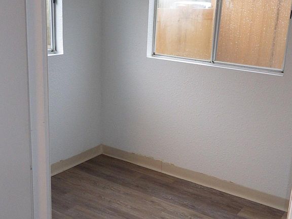 5th image of 1324 Chanticleer Ave #A