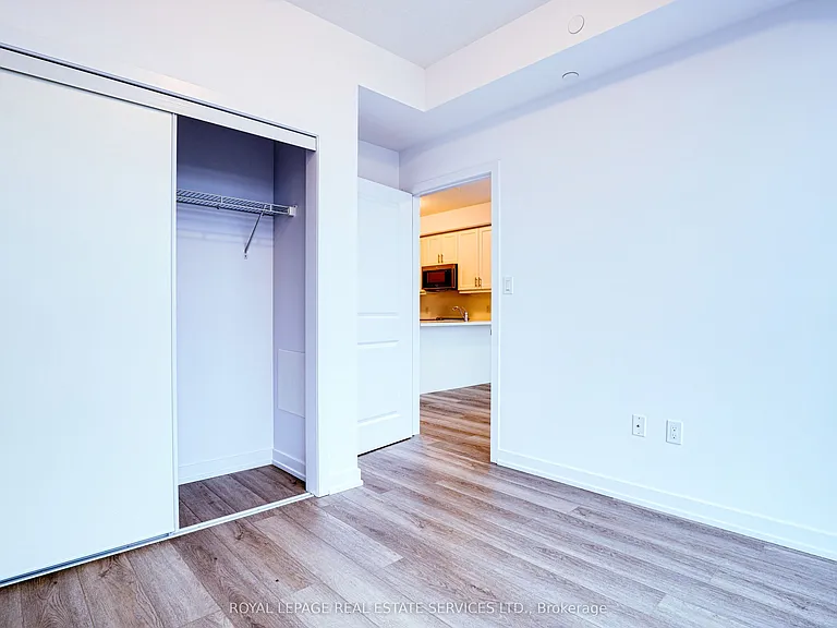 460 Dundas St E #1102 — Photo 16