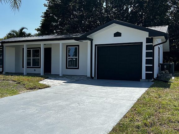 2nd image of 1834 SE Bowie Street