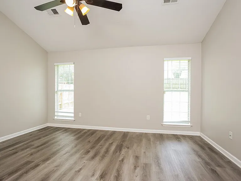 1657 Madison Ave — Photo 10