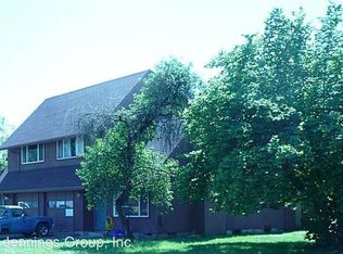 666 N 52nd St, Springfield, OR 97478