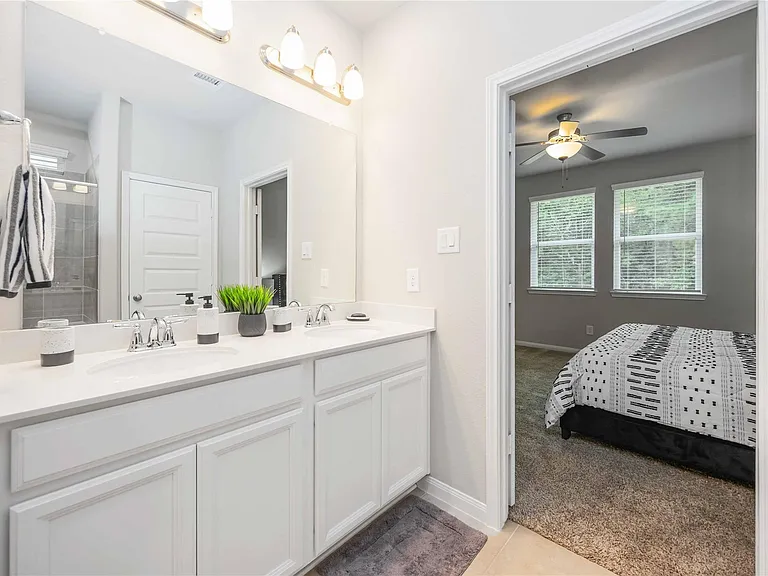 7047 Silverleaf Oak St — Photo 18