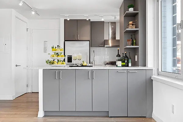 Rented by Greystar | media 25