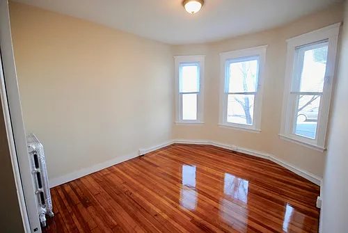 141 E Cottage St #2 Photo 1