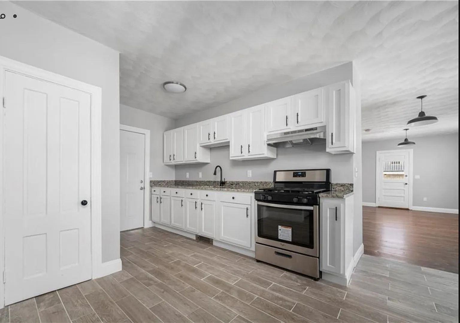 2 bed, 1.0 bath, 900 sqft, $1,850 — Photo 4