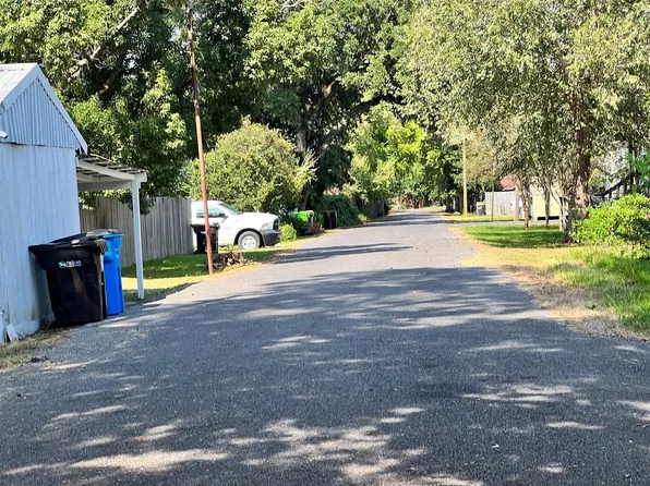 415 Bright St, Breaux Bridge, LA 70517