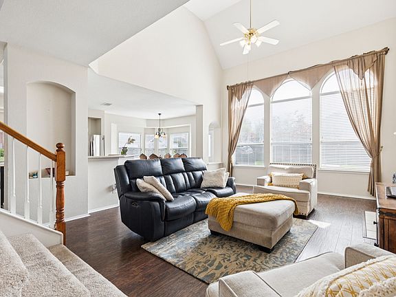 5th image of 8501 Viridian Ln