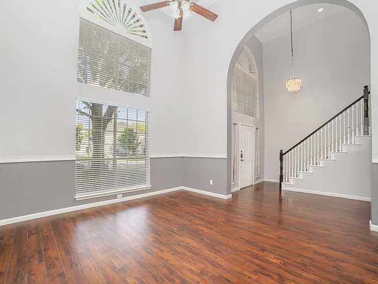 1908 Wood Crest Dr — Photo 15