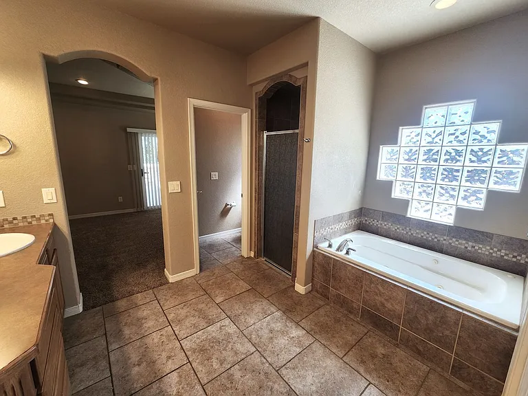 2777 Conventry 2777 Coventry — Photo 29