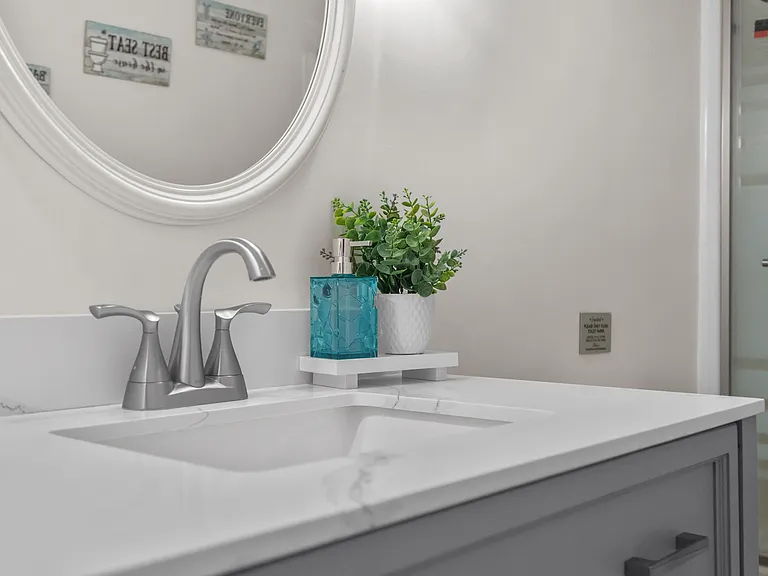 4701 N Kings Hwy #10 — Photo 36
