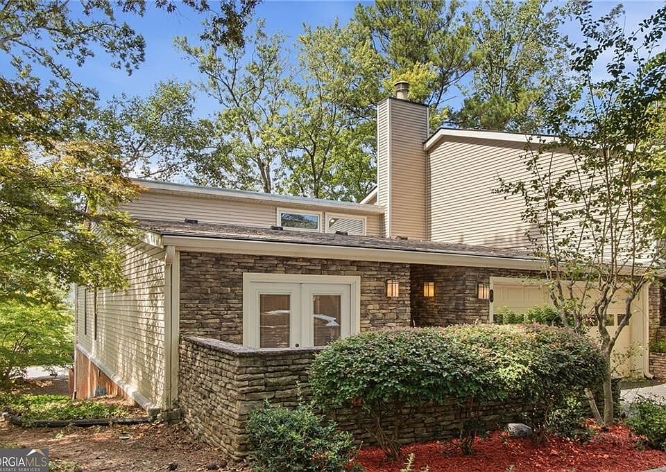 1st image of 64 Basswood Cir